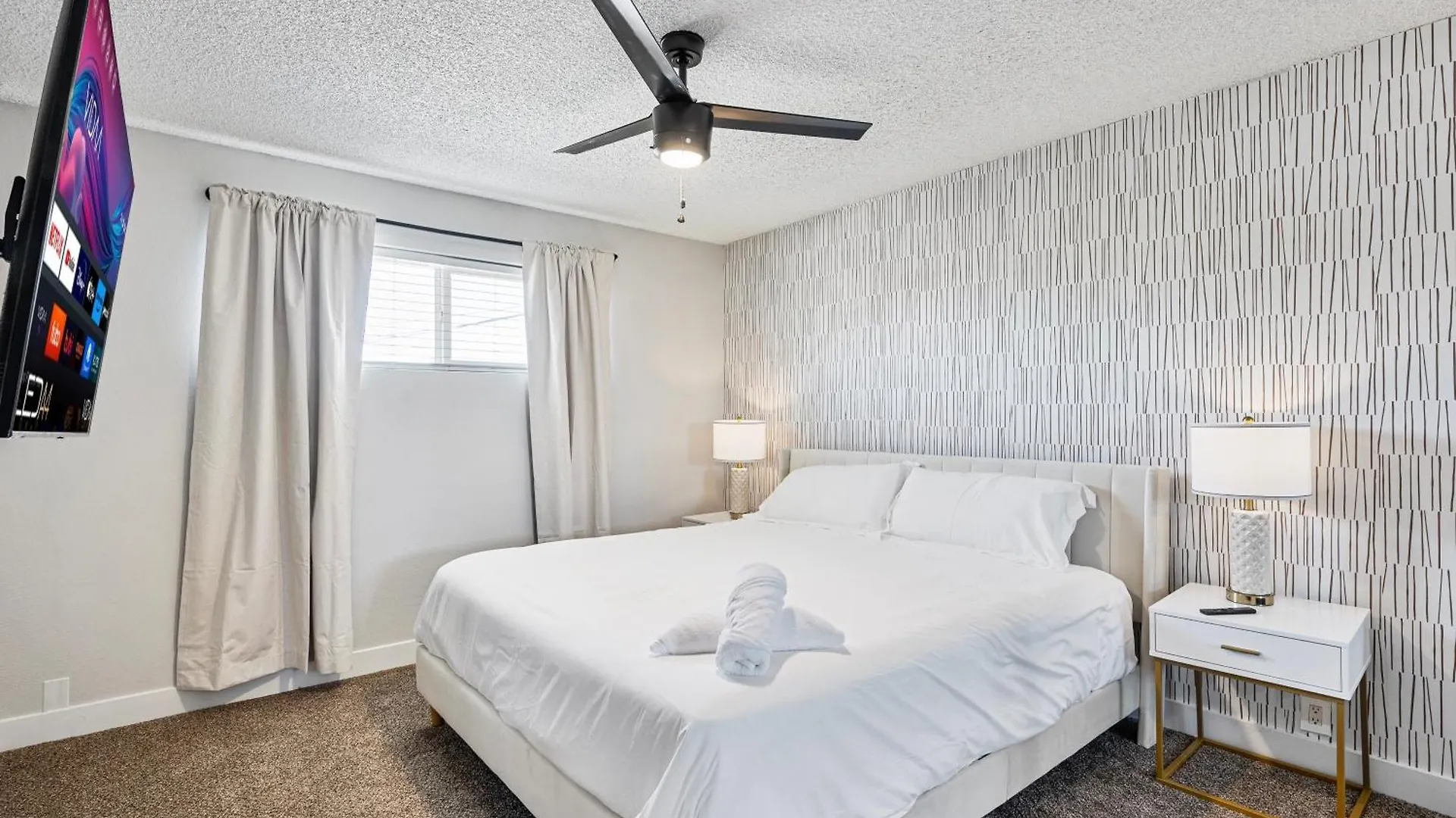 2B1B Stylish Haven With Parking Apartment Tempe United States